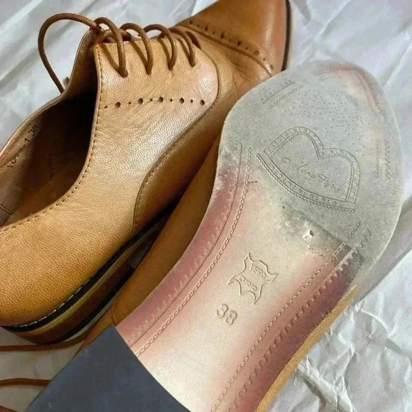 Mona Flying Womens leather dress shoes pointed toe brown US 7.5 EU 39 1" Heel - Picture 8 of 11